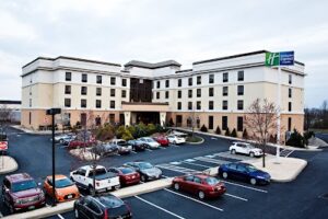 Holiday Inn Express & Suites Harrisburg West