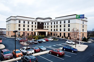 Holiday Inn Express & Suites Harrisburg West