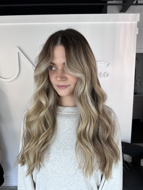 UNdeux Hair Studio